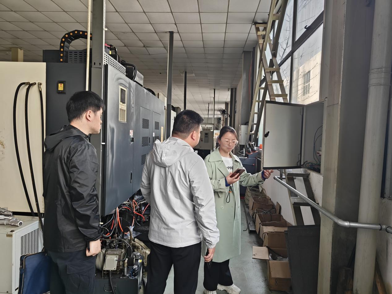 洛阳市洛龙区应急管理局：安全宣传“五进”进企业，共筑安全生产防线