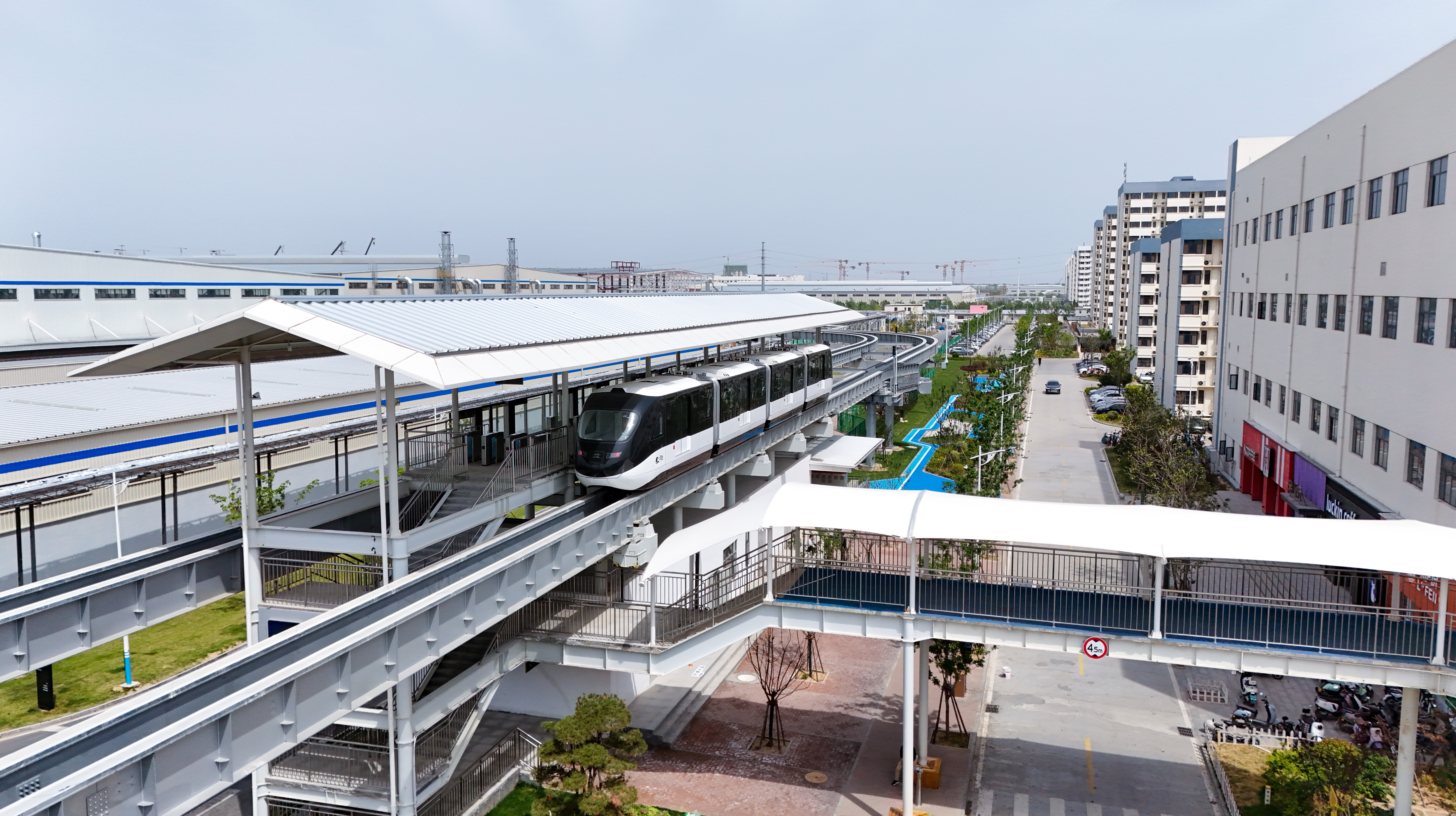 Henan launches its first park-based sky shuttle line