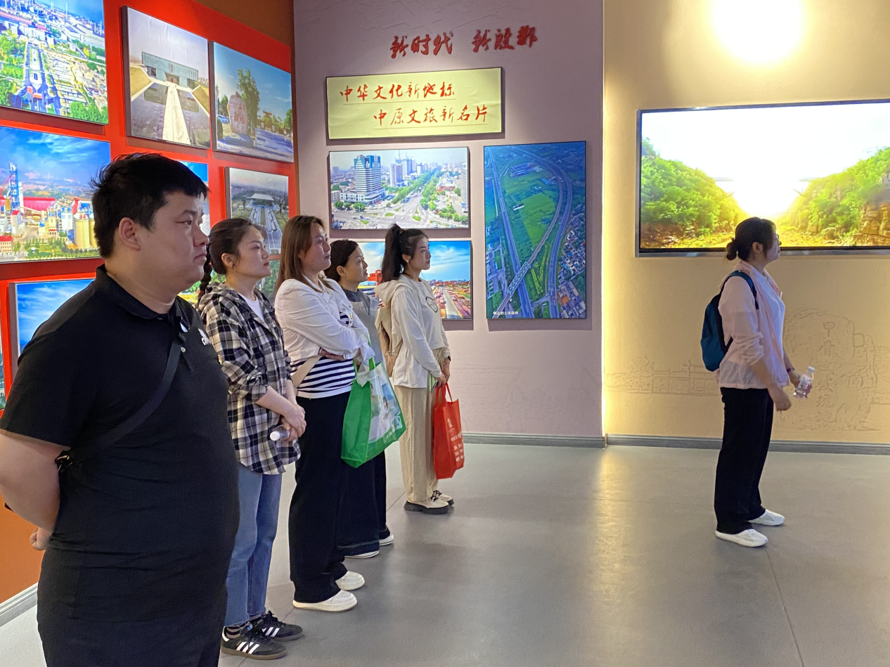 传承红色精神 强化使命担当 鹤壁能源化工职业学院机关党支部赴安阳跃进渠纪念馆开展主题党日活动