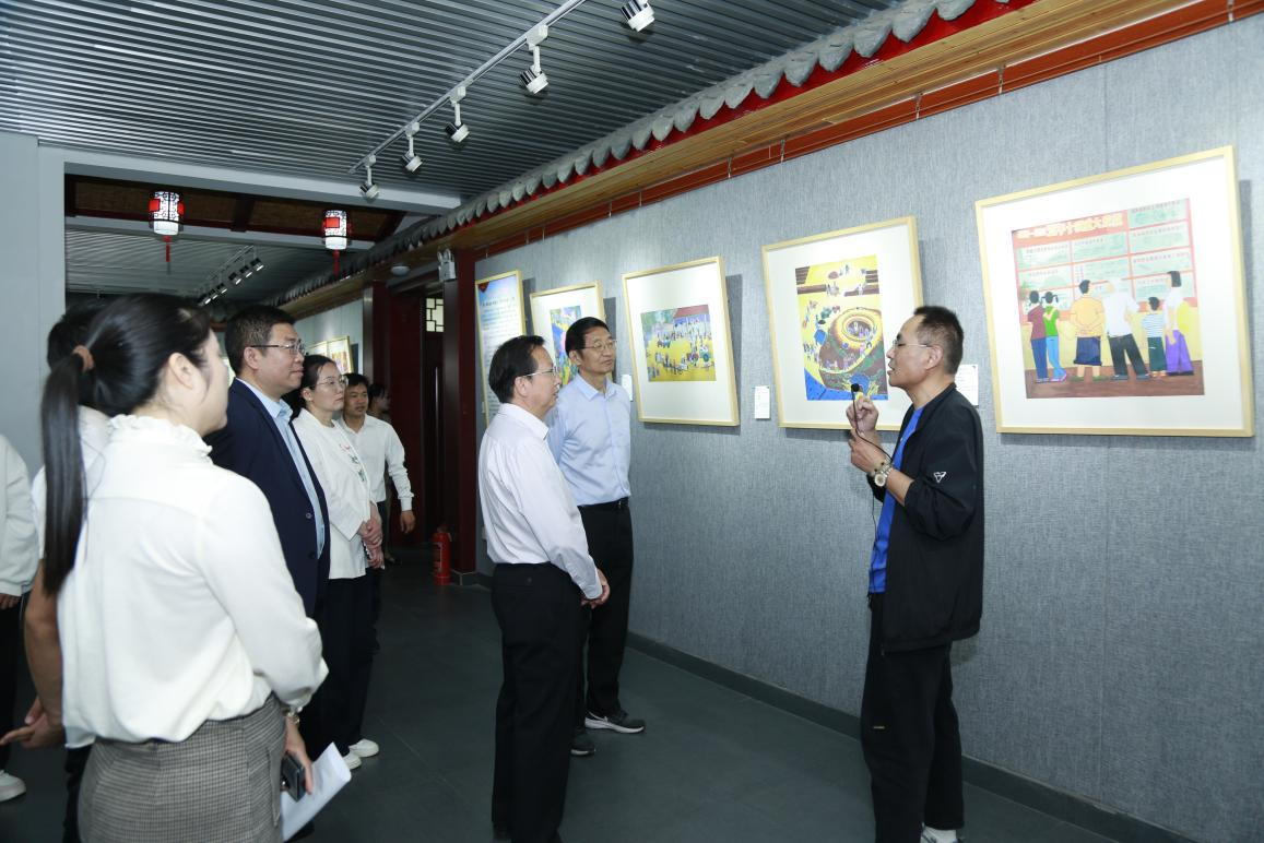 “寻光之旅”点亮五四精神——漯河食品工程职业大学赴舞阳县开展主题思政教育活动
