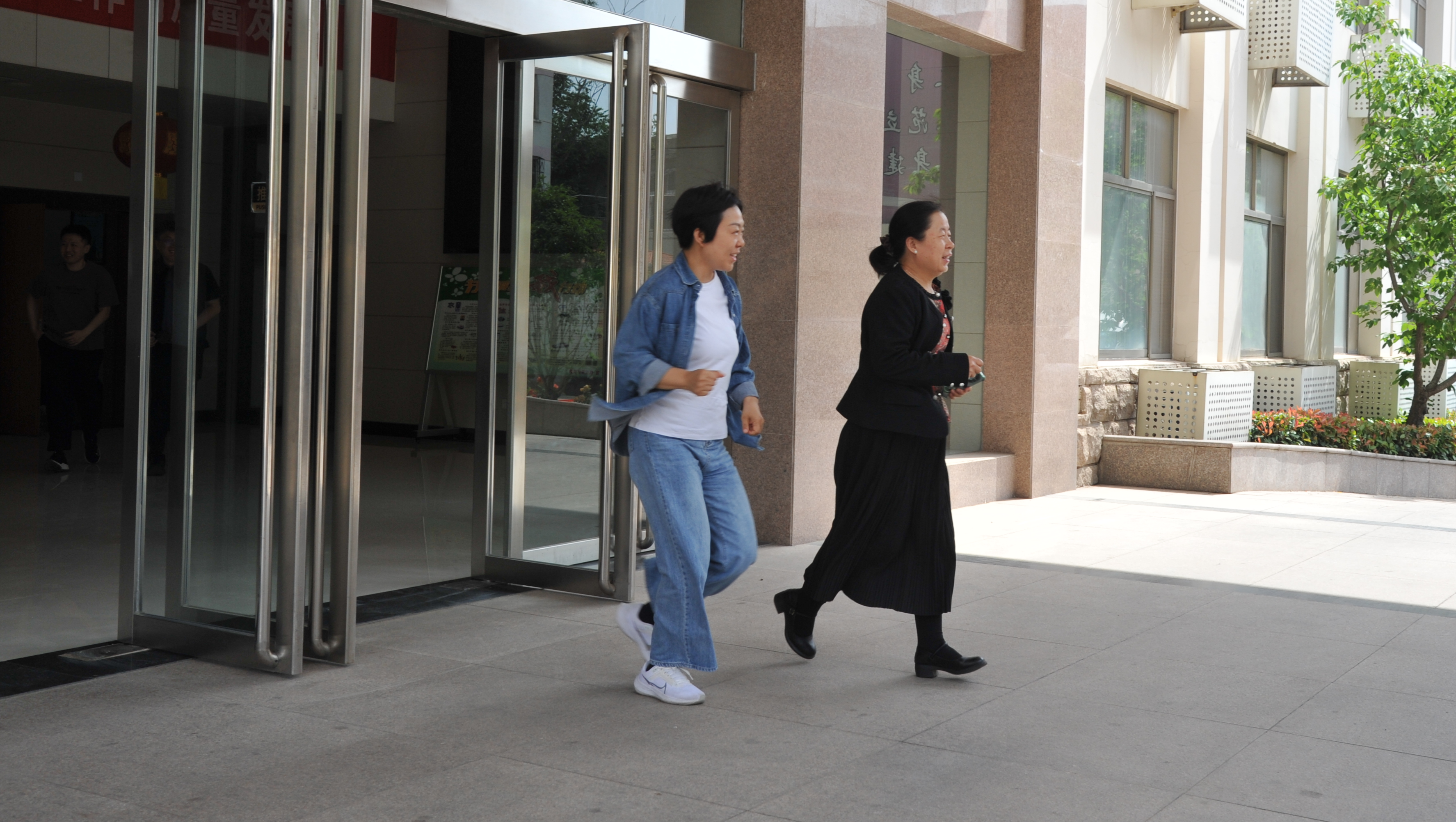 濮阳市审计局开展地震应急演练