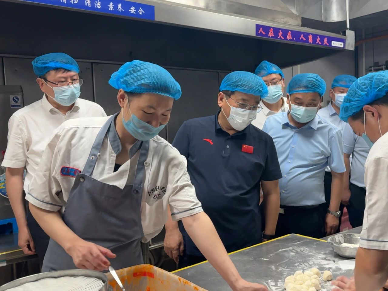 王新会在郑州调研食品安全工作