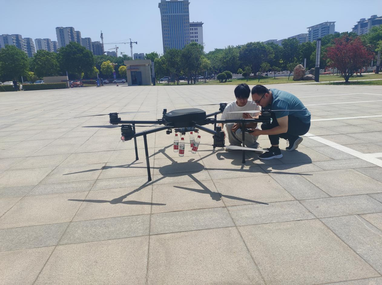 洛阳市偃师区应急管理局组织开展灭火无人机飞行操作培训