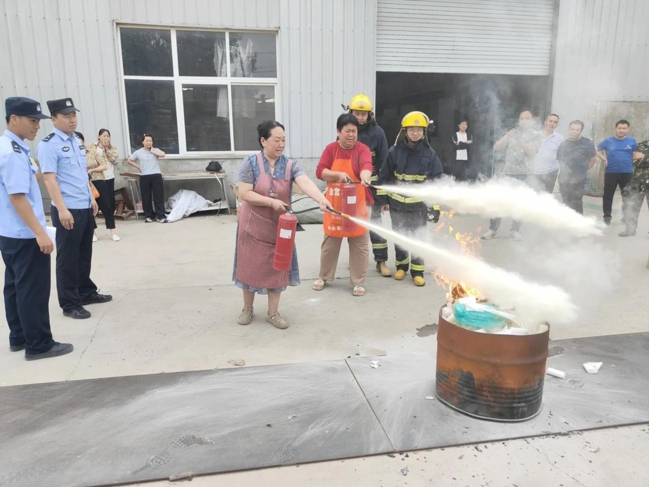 以练筑防 共守安全——洛阳市偃师区开展应急逃生疏散演练