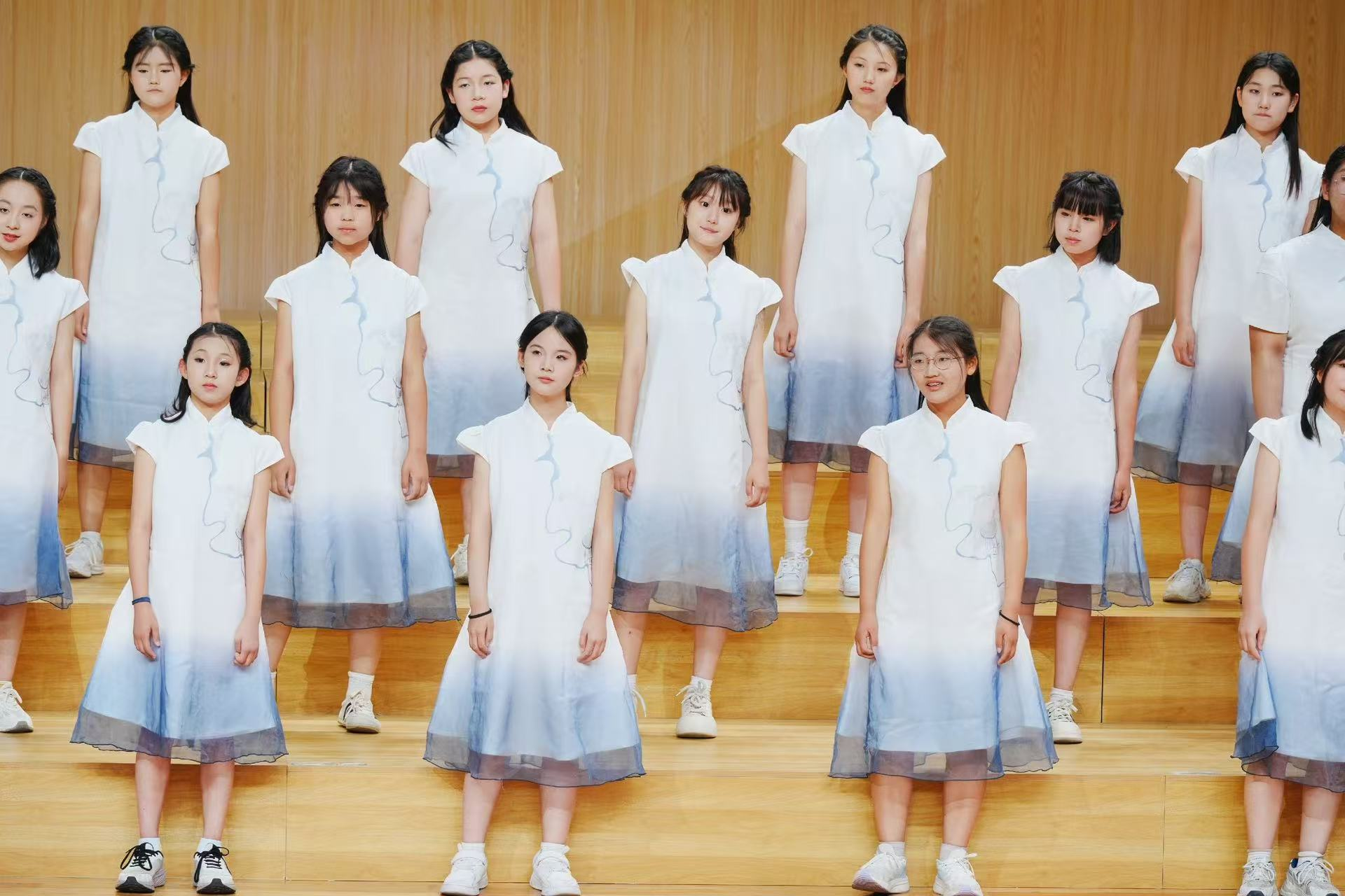 “小学合以美育人 向美而歌”河南省乡村中唱培育工程第二批学校合唱团展演举行