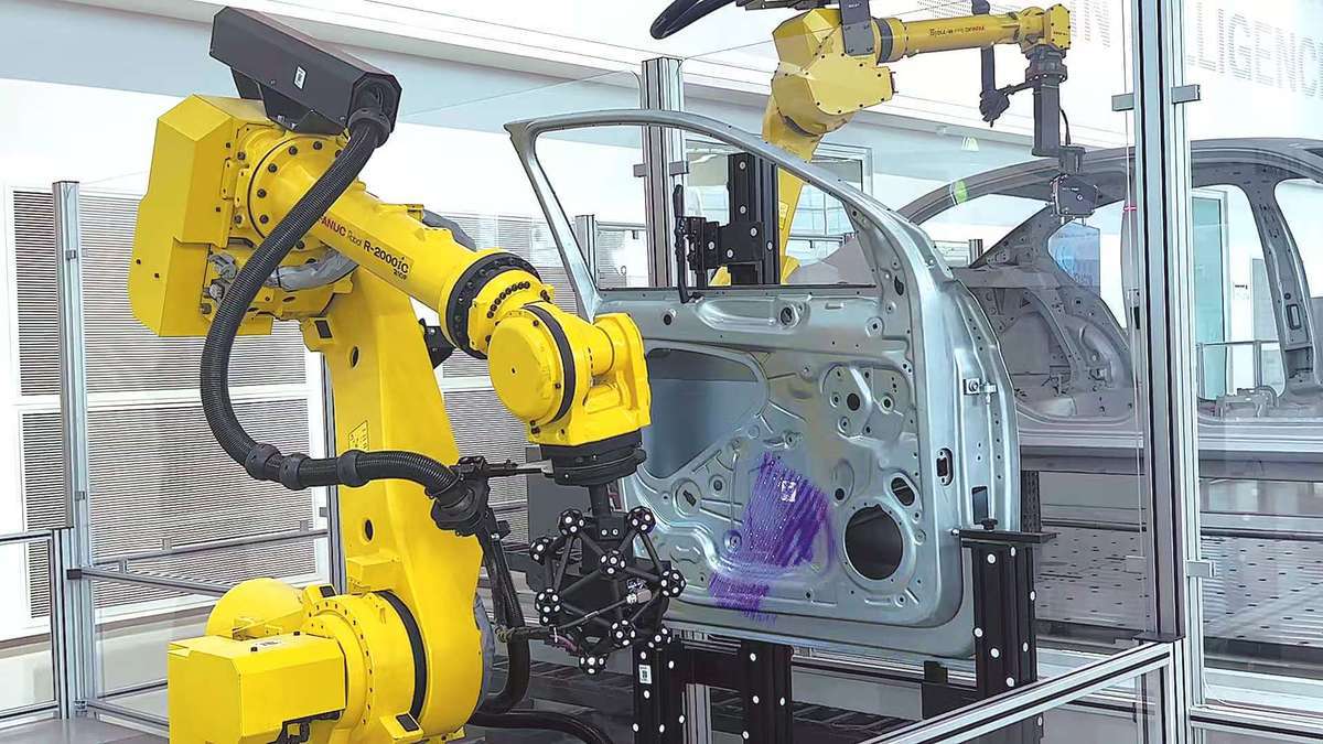 Foreign firms deepen roots, strive for localization