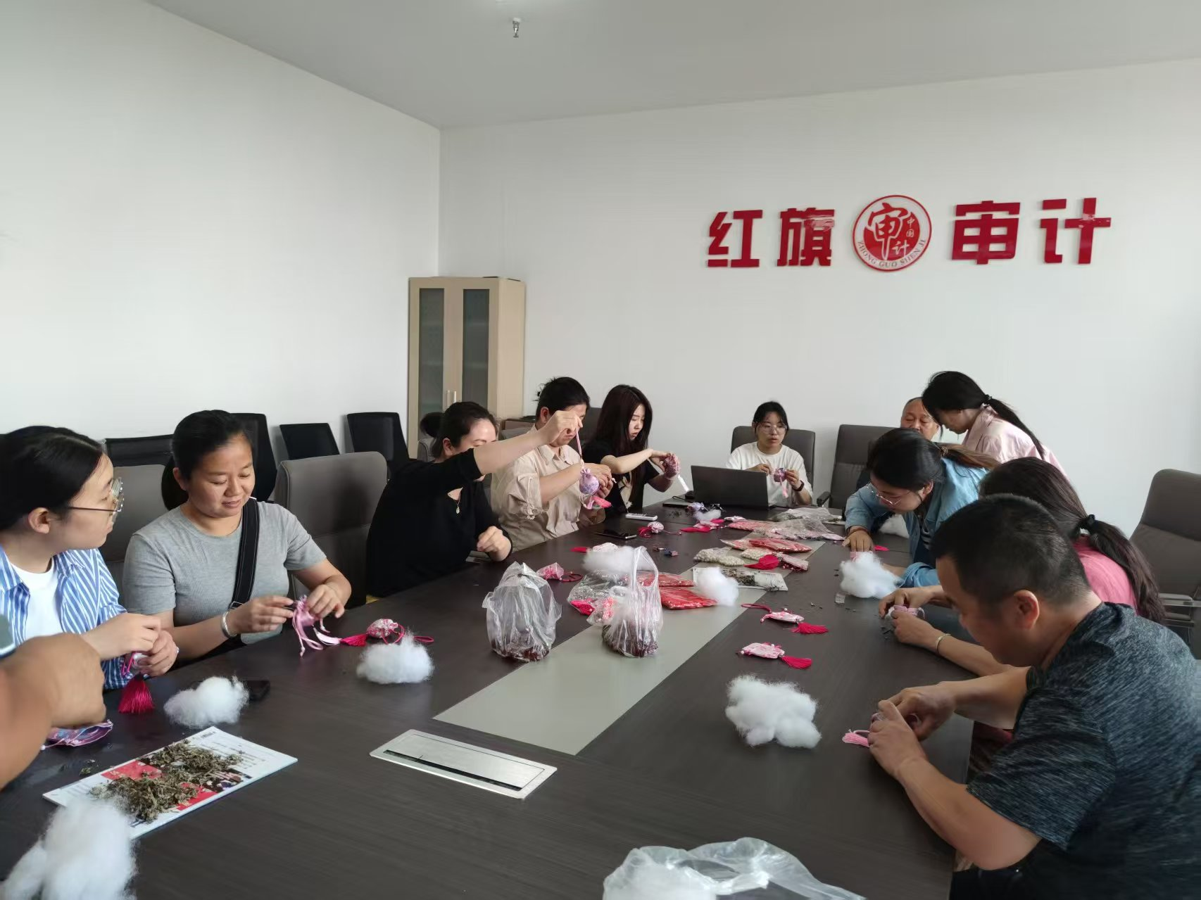 新乡市审计机关共庆端午佳节