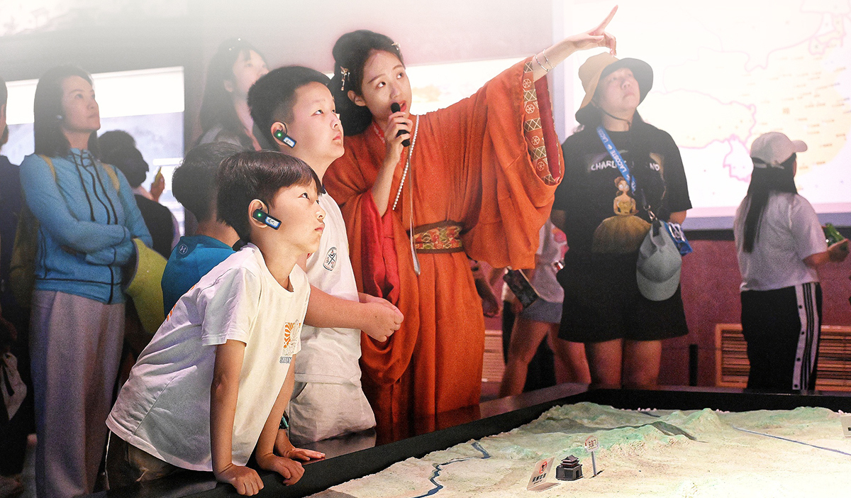 Xi on preserving and promoting Chinese culture