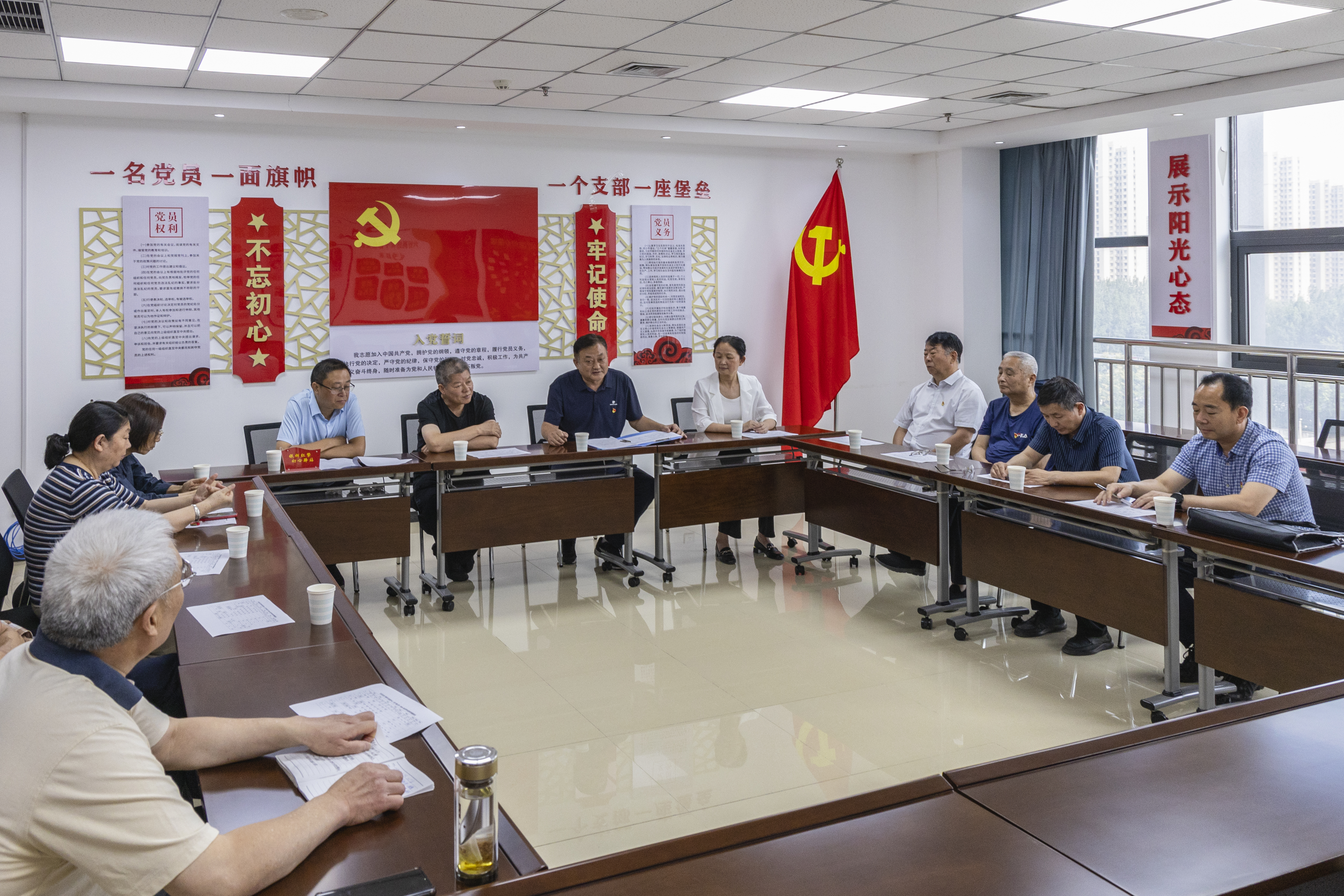 许昌市审计局组织老干部实地参观市老干部活动中心
