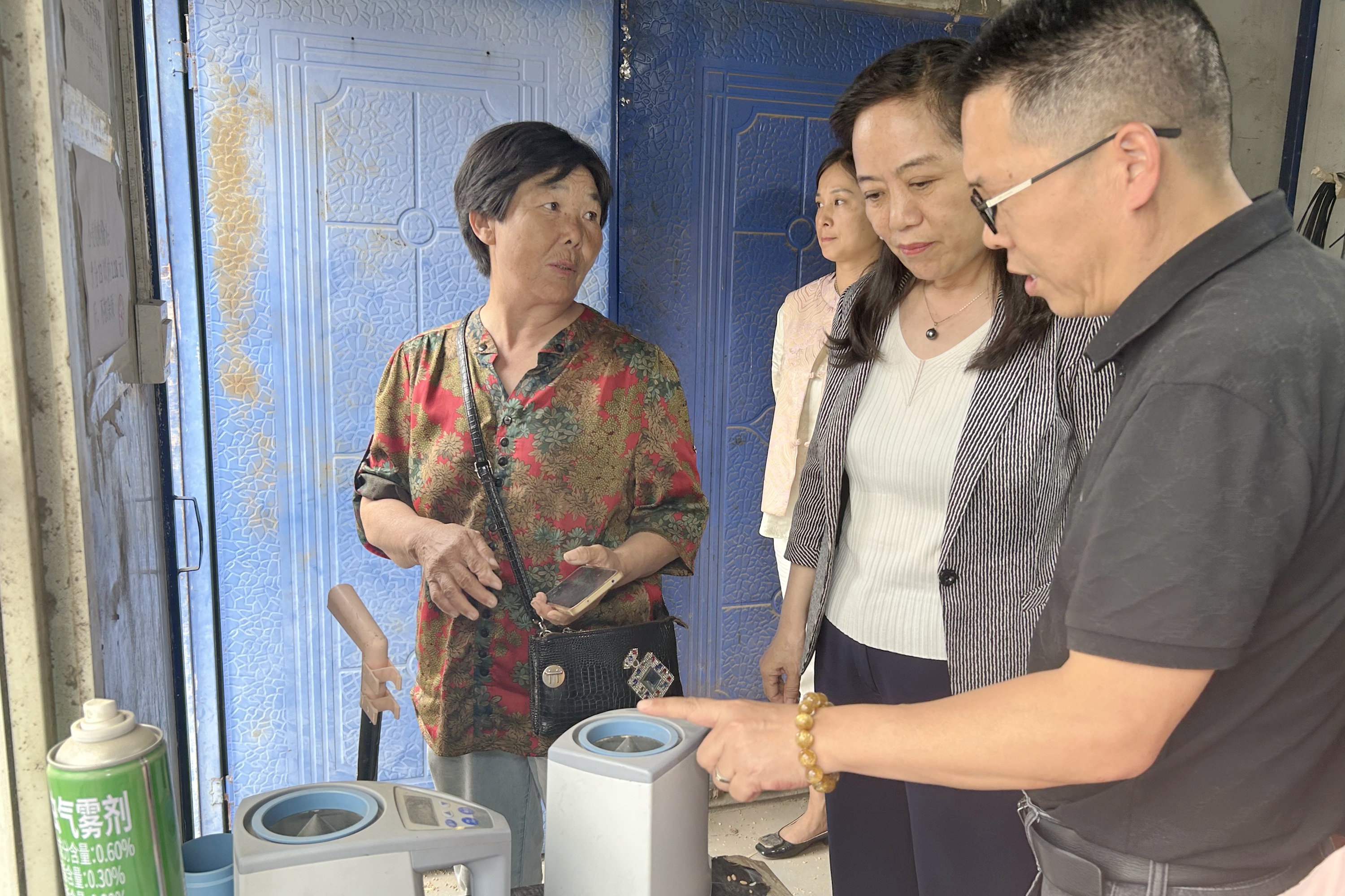 河南农投集团总经理、副董事长张淑杰调研集团所属中原粮仓荥阳基地夏粮收购工作