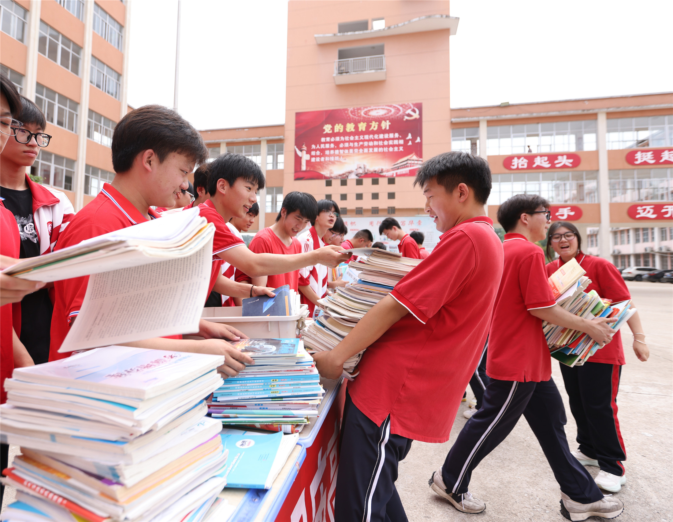 关注河南新高考｜商城县：观庙高中高考冲刺 “薪火相传”助力备考