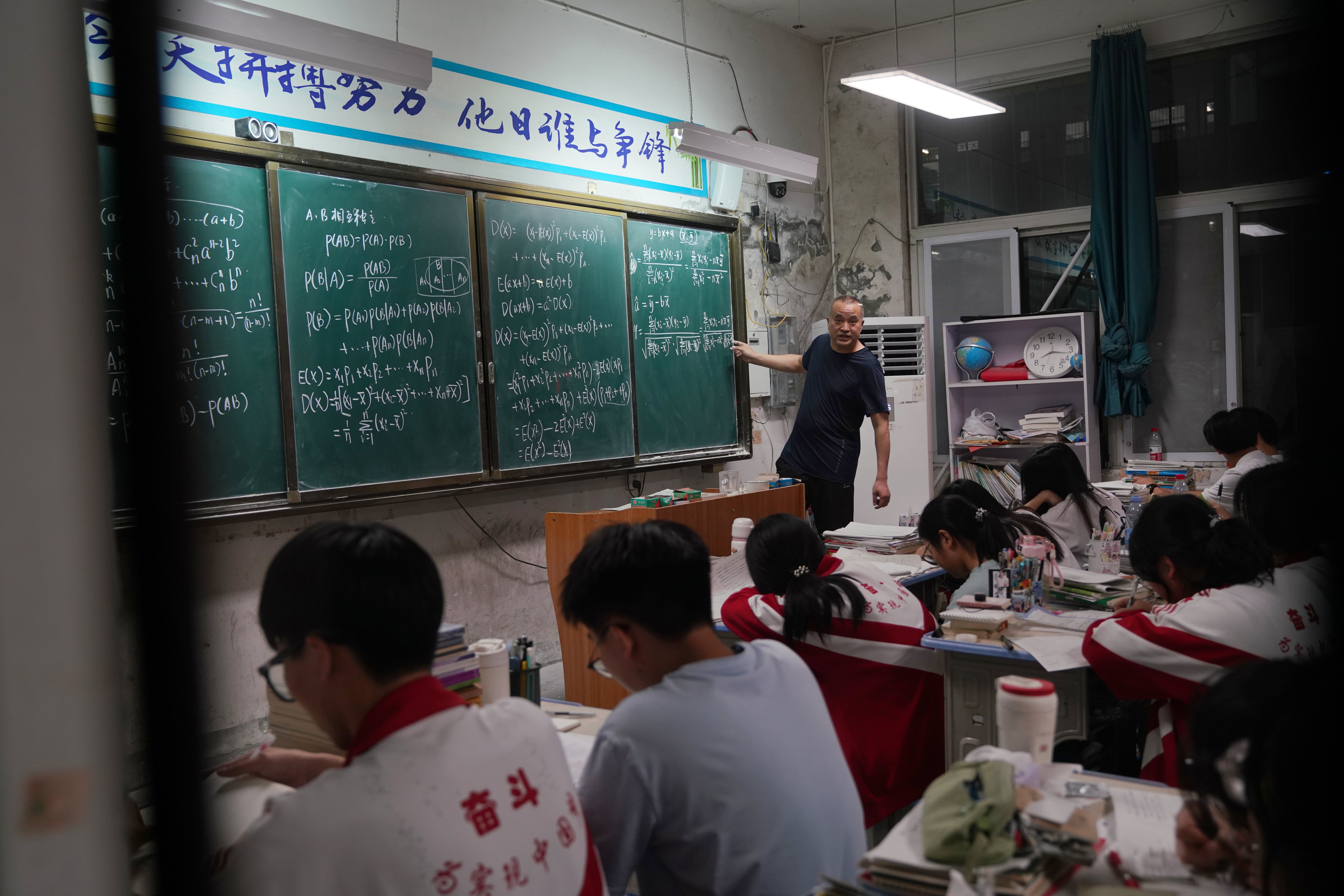 关注河南新高考｜商城县：观庙高中高考冲刺 “薪火相传”助力备考