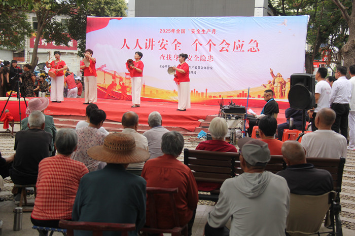 宝丰县非遗曲艺唱安全 安全知识入民心