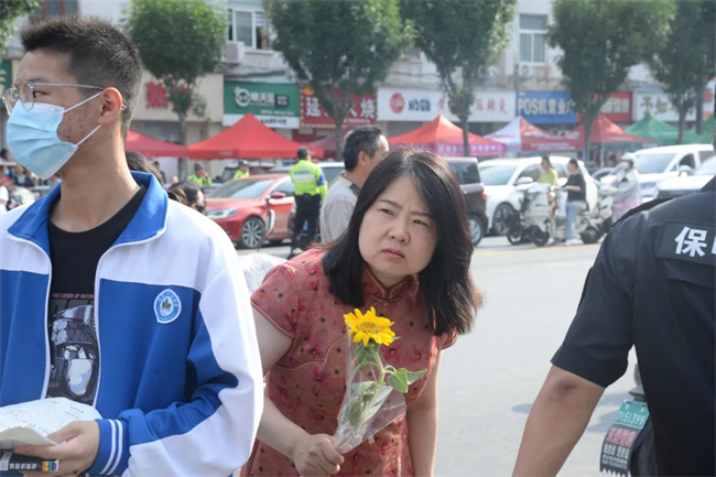 开考啦！多视角直击2025河南高考现场
