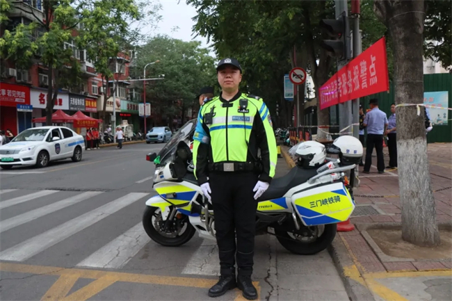 你奔赴考场的每一步，他们与你并肩战斗！