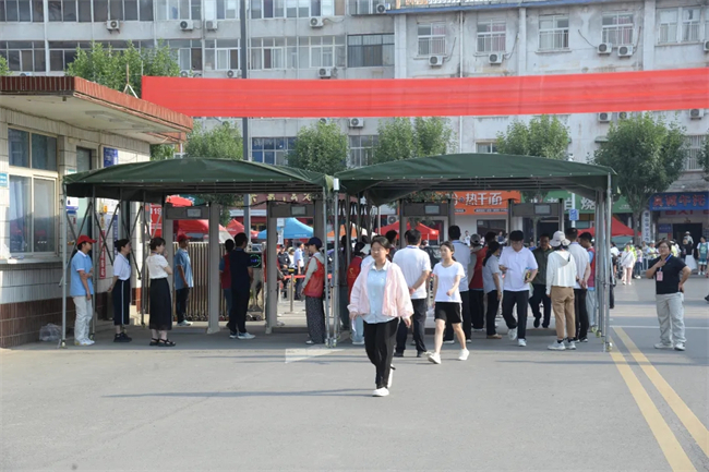 开考啦！多视角直击2025河南高考现场