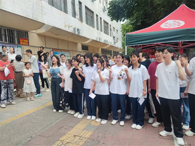 开考啦！多视角直击2025河南高考现场