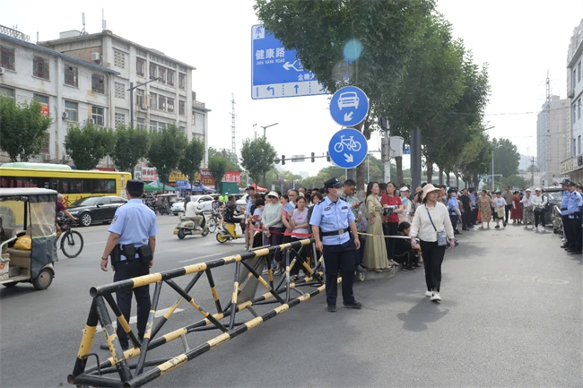 开考啦！多视角直击2025河南高考现场