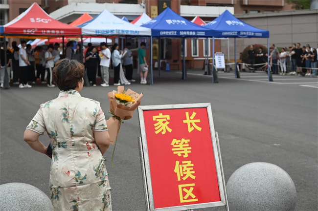 开考啦！多视角直击2025河南高考现场