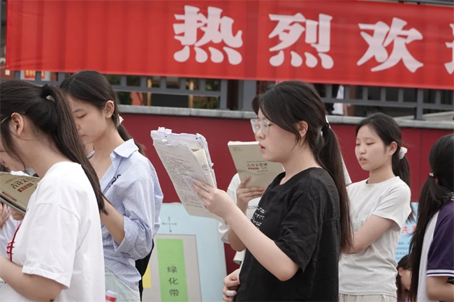 开考啦！多视角直击2025河南高考现场