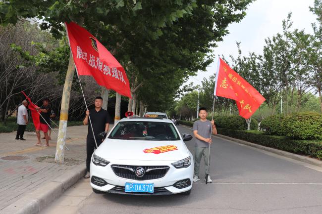 护航高考 退役军人在行动