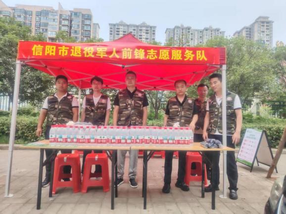 护航高考 退役军人在行动