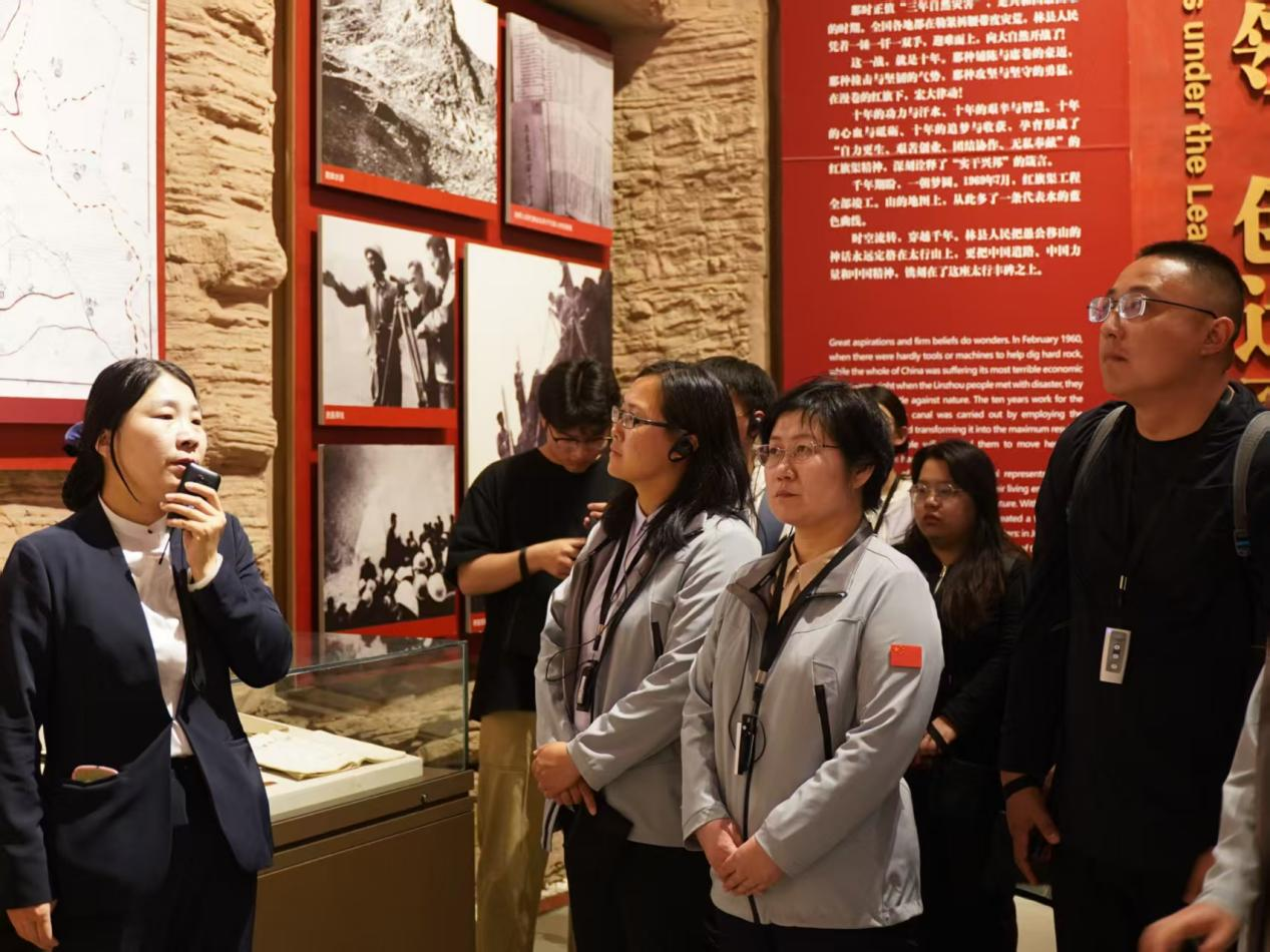 安阳师范学院马克思主义学院党委开展“红旗渠畔话初心，砥砺奋进强党性” 主题党日活动