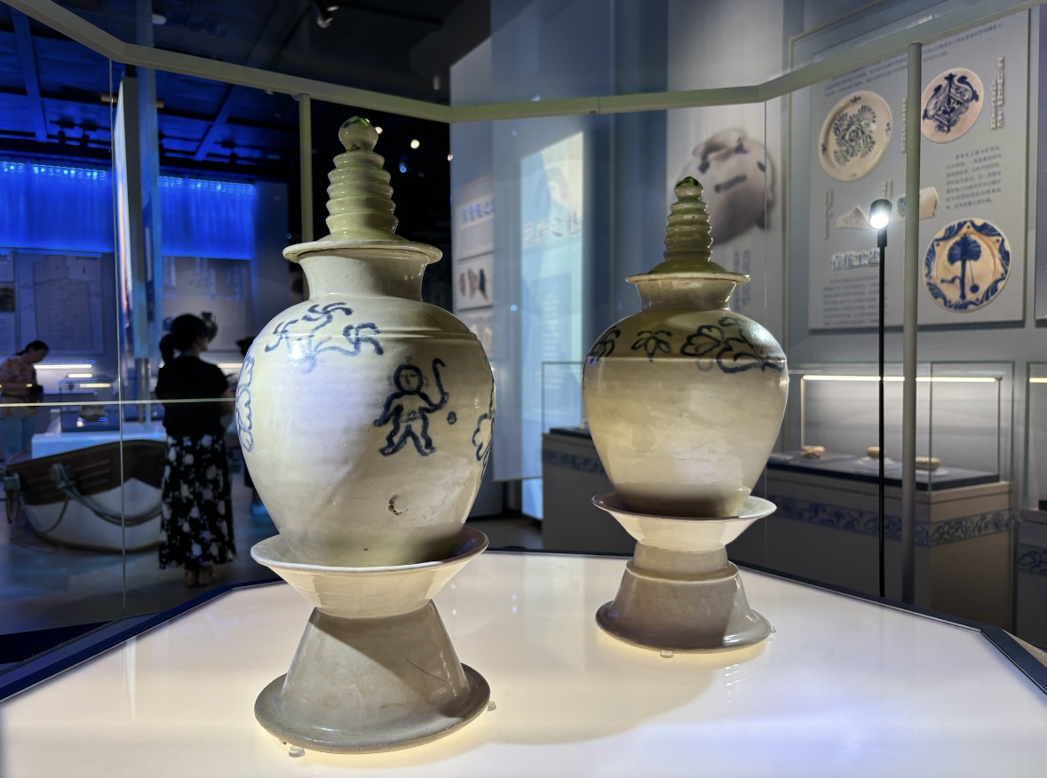 Zhengzhou, the Cradle of Blue-and-White Porcelain