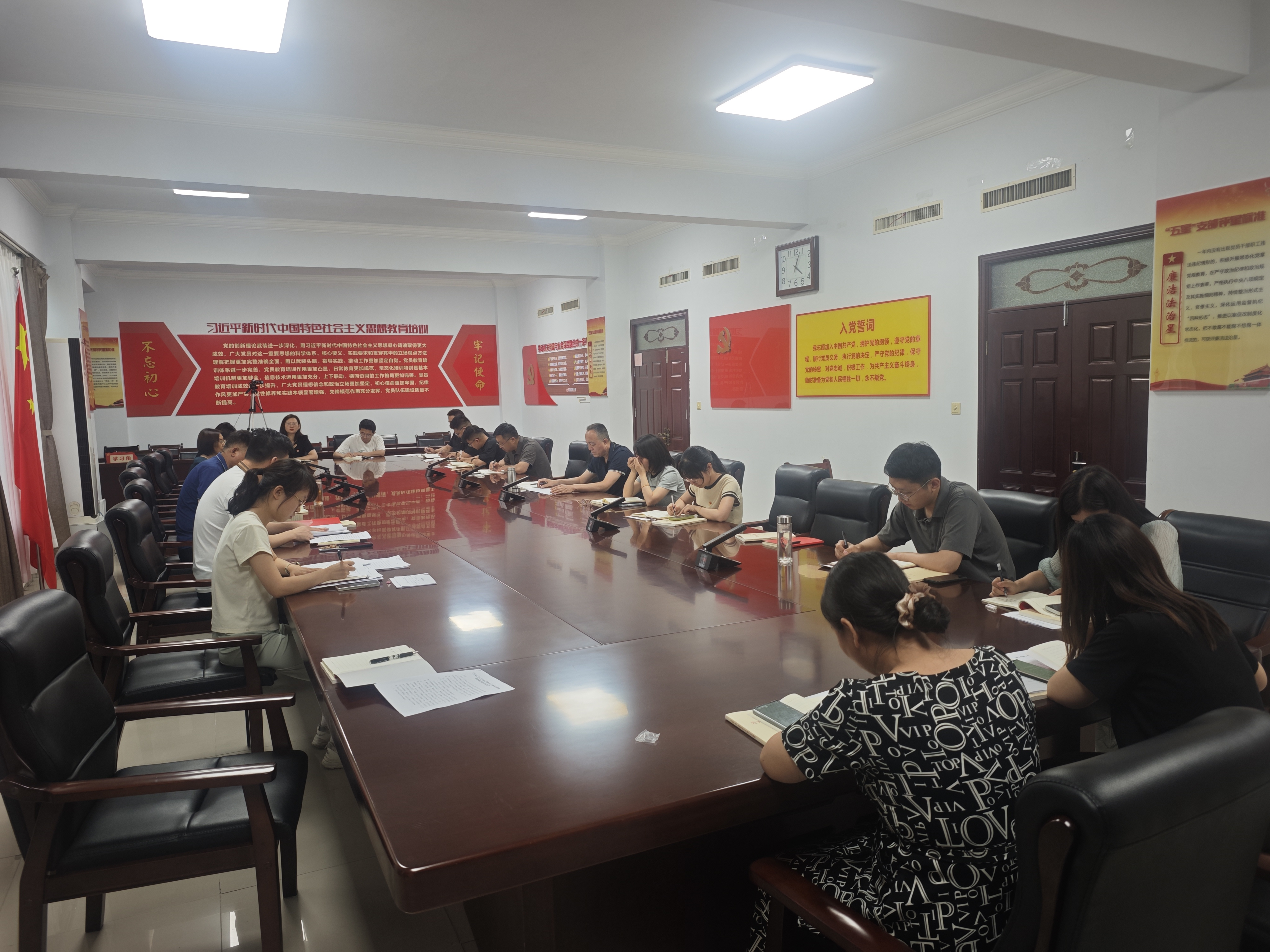许昌市审计局第二党支部开展主题党日活动