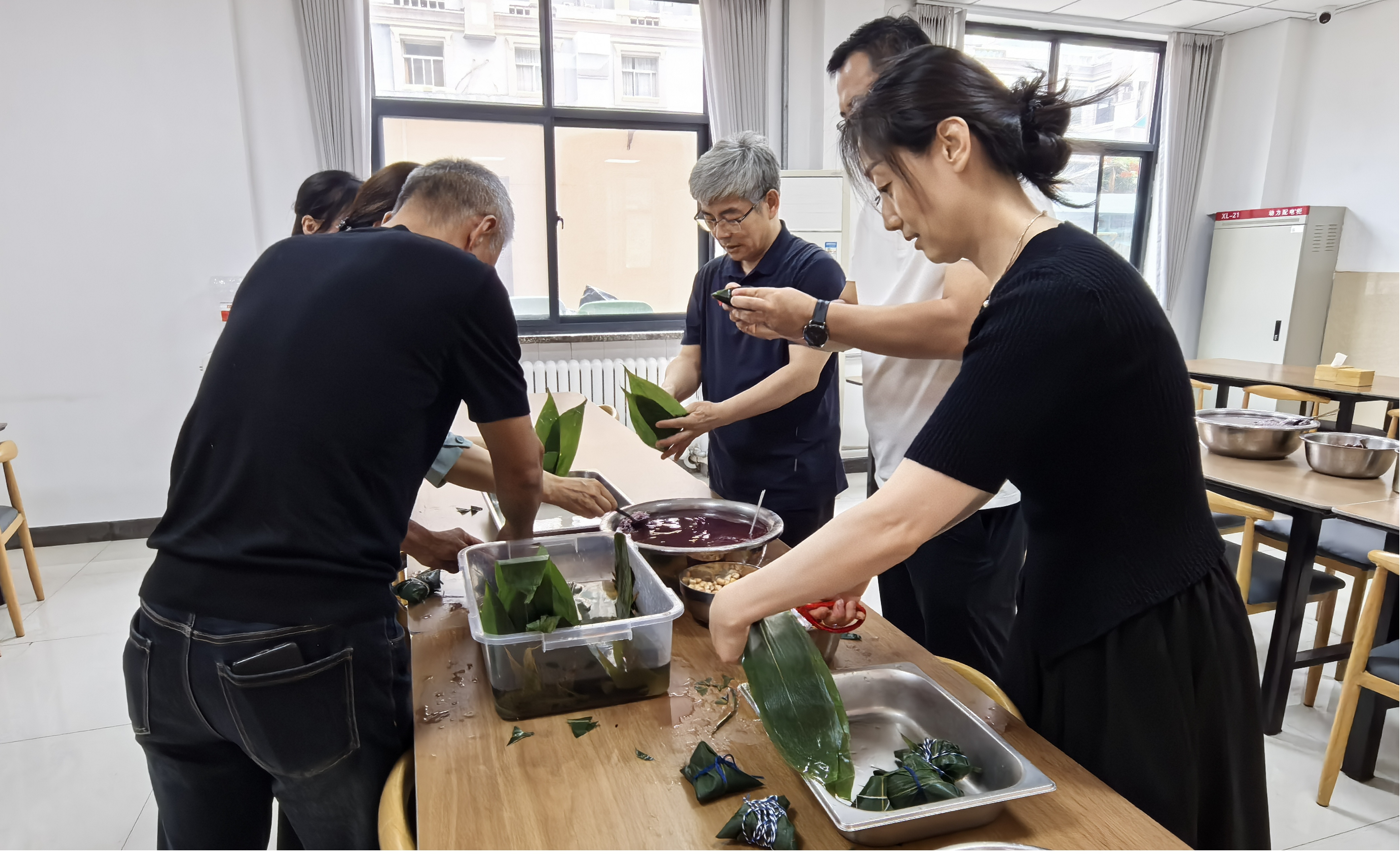省科技厅开展“我们的节日·端午传情粽叶飘香”主题活动