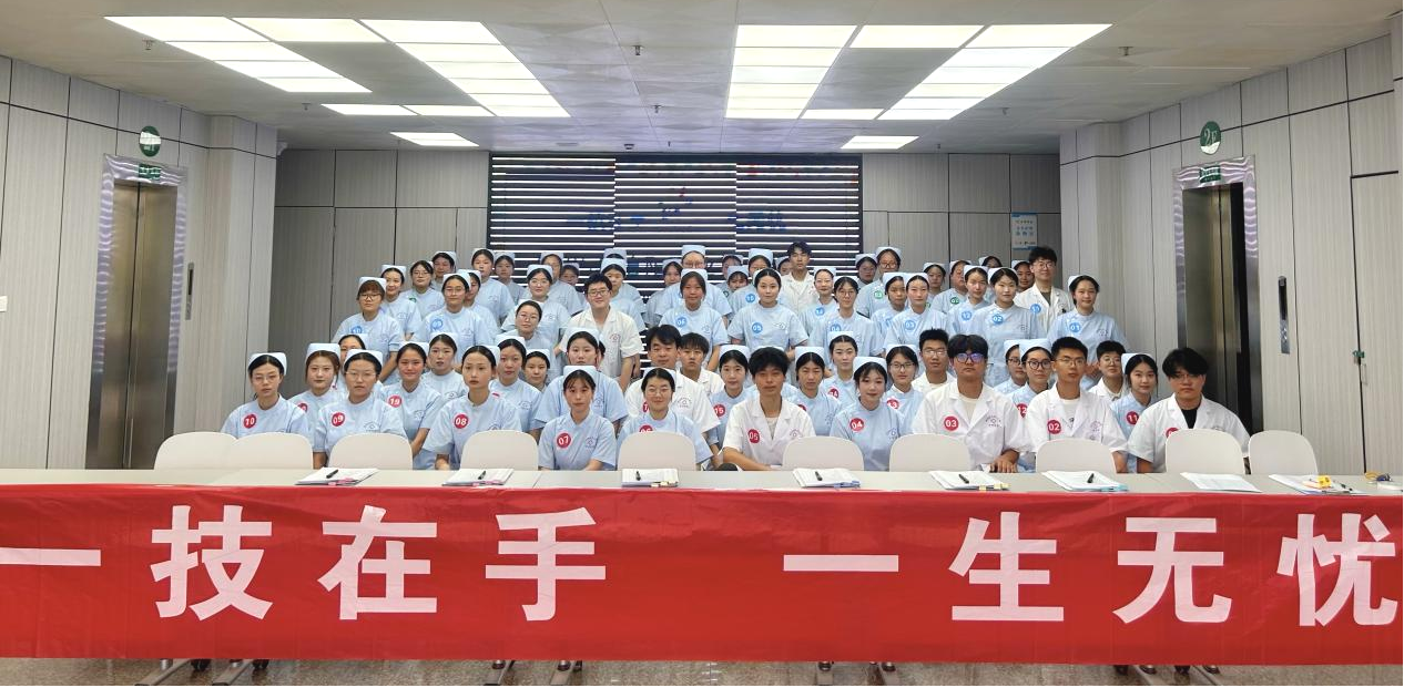 党旗引领强技能，匠心筑梦展风采——信阳职业技术学院护理学院党总支开展学生职业技能竞赛