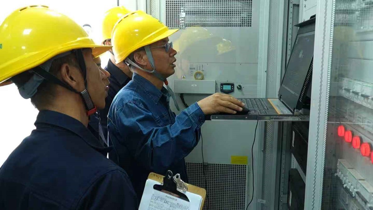 State Grid Anyang Power Supply Company: Linzhou's first 110 kV mobile substation commissioned