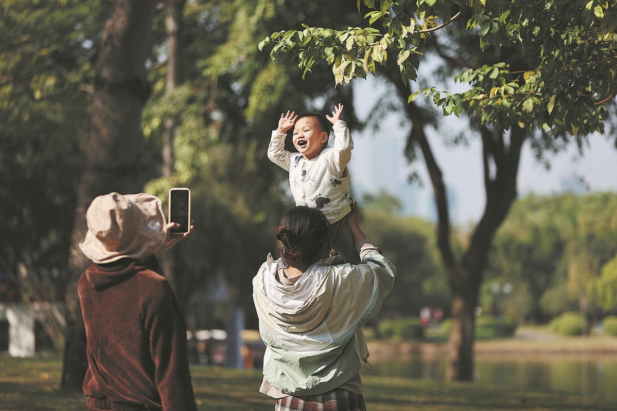 Xi pointed way for Xiamen's prosperity