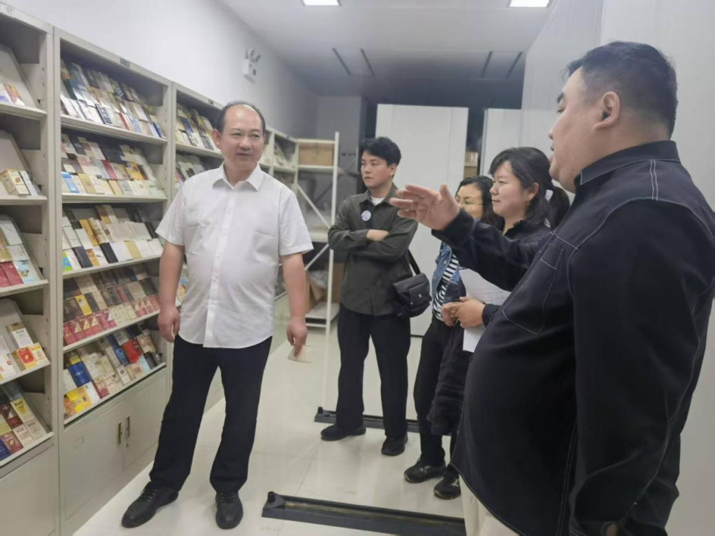 郑州轻工业大学艺术设计学院：党建引领聚合力，校企共探AI赋能包装设计新路径