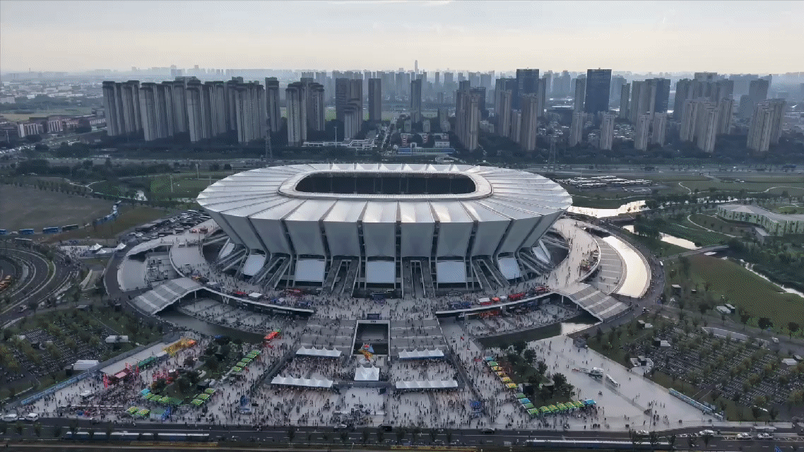 从球场新热力到商圈新活力，看一粒足球如何踢出“赛事经济”新效力