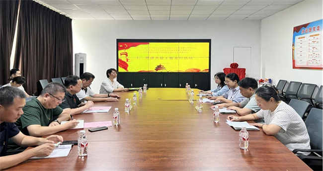 党建引领、校企联动、产研攻坚、智启新篇——许昌职业技术学院信息工程学院网络技术专业群党支部、设备管理处党支部校企党建七一专题活动圆满举行