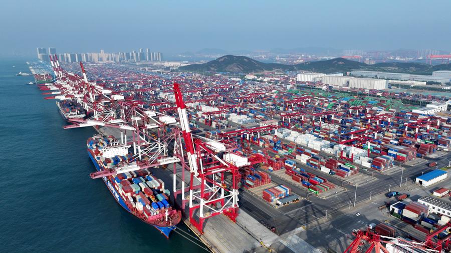 Henan's first AEO-recognized shipment departs for Ecuador
