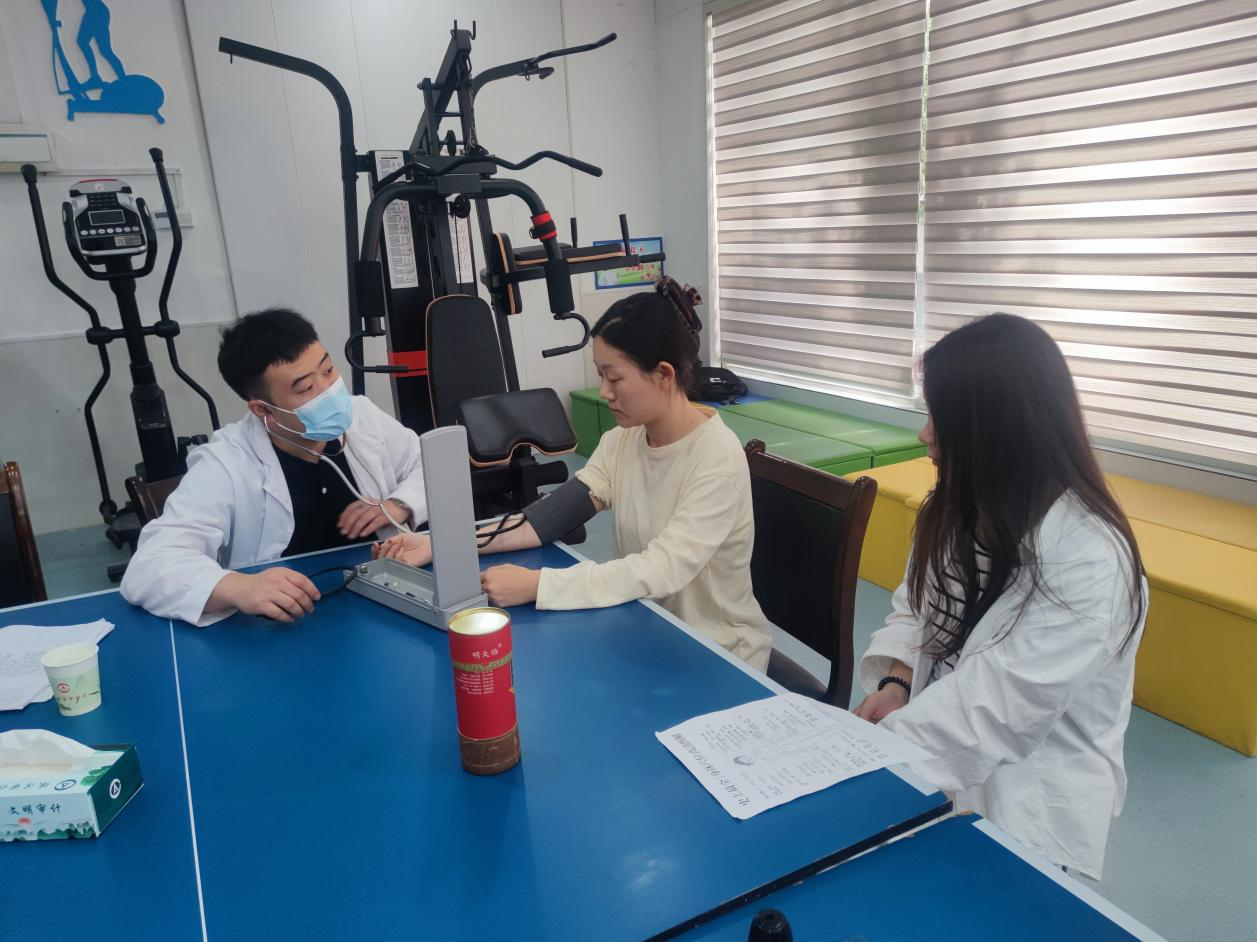 上蔡县审计局开展常见疾病预防及自我保健知识科普活动‌