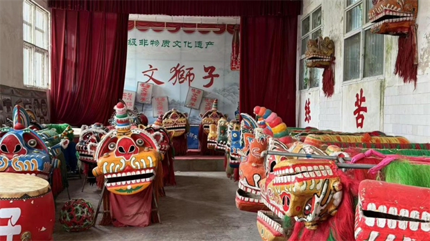 青春赋能“双遗” ——周口师范学院文学院学生第四党支部开展探寻非遗传承研学活动