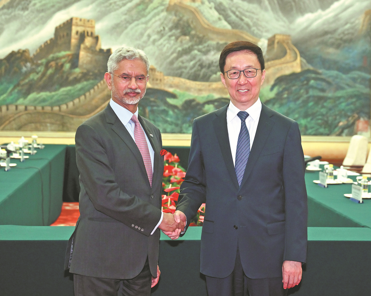 China, India vow to boost relationship