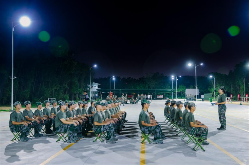 河南省第六届学生军事训练营开营