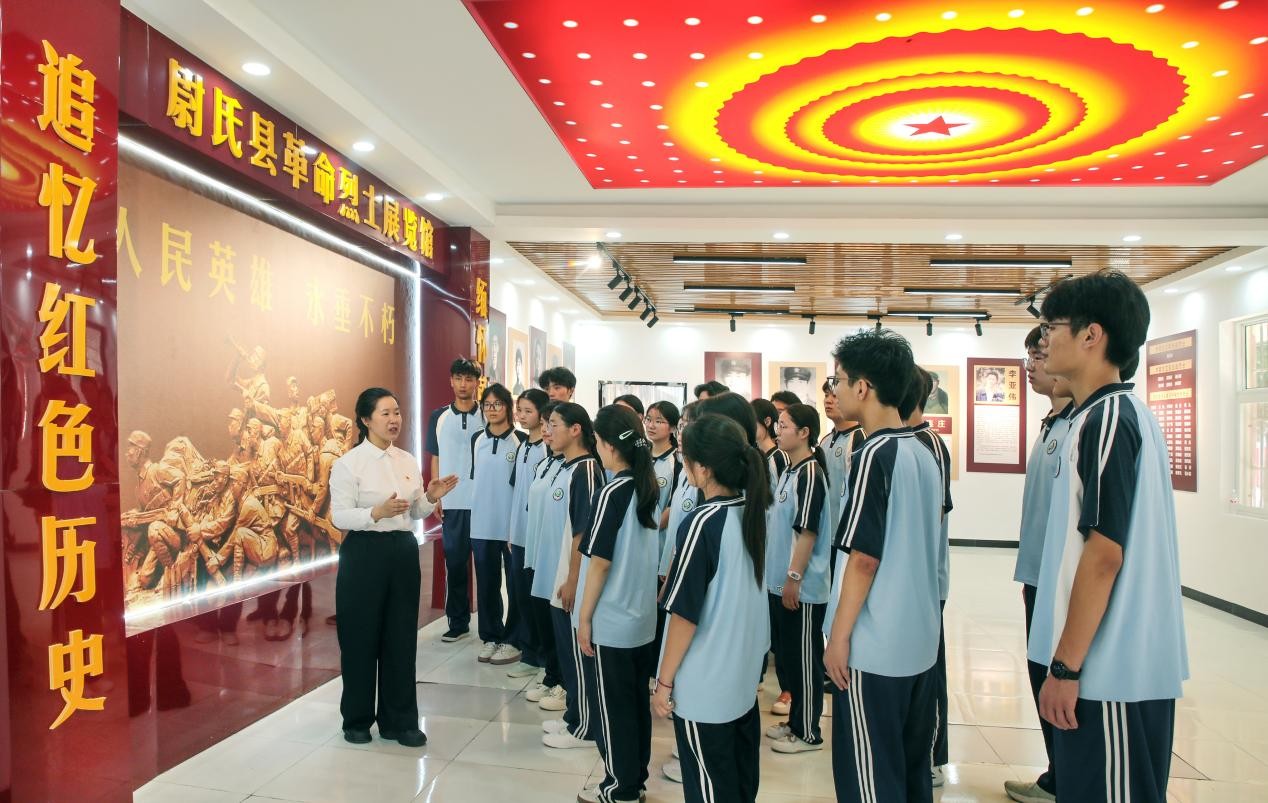 铭记“七七事变” 缅怀革命先烈