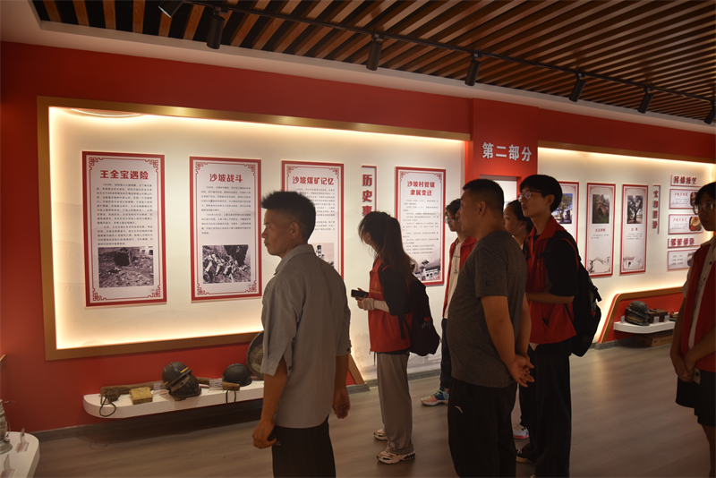 党建引领文化传承 同心共筑振兴之“魂” ——河南工业大学国际贸易系教工党支部联合学生第五党支部赴沙坡村开展主题党日活动
