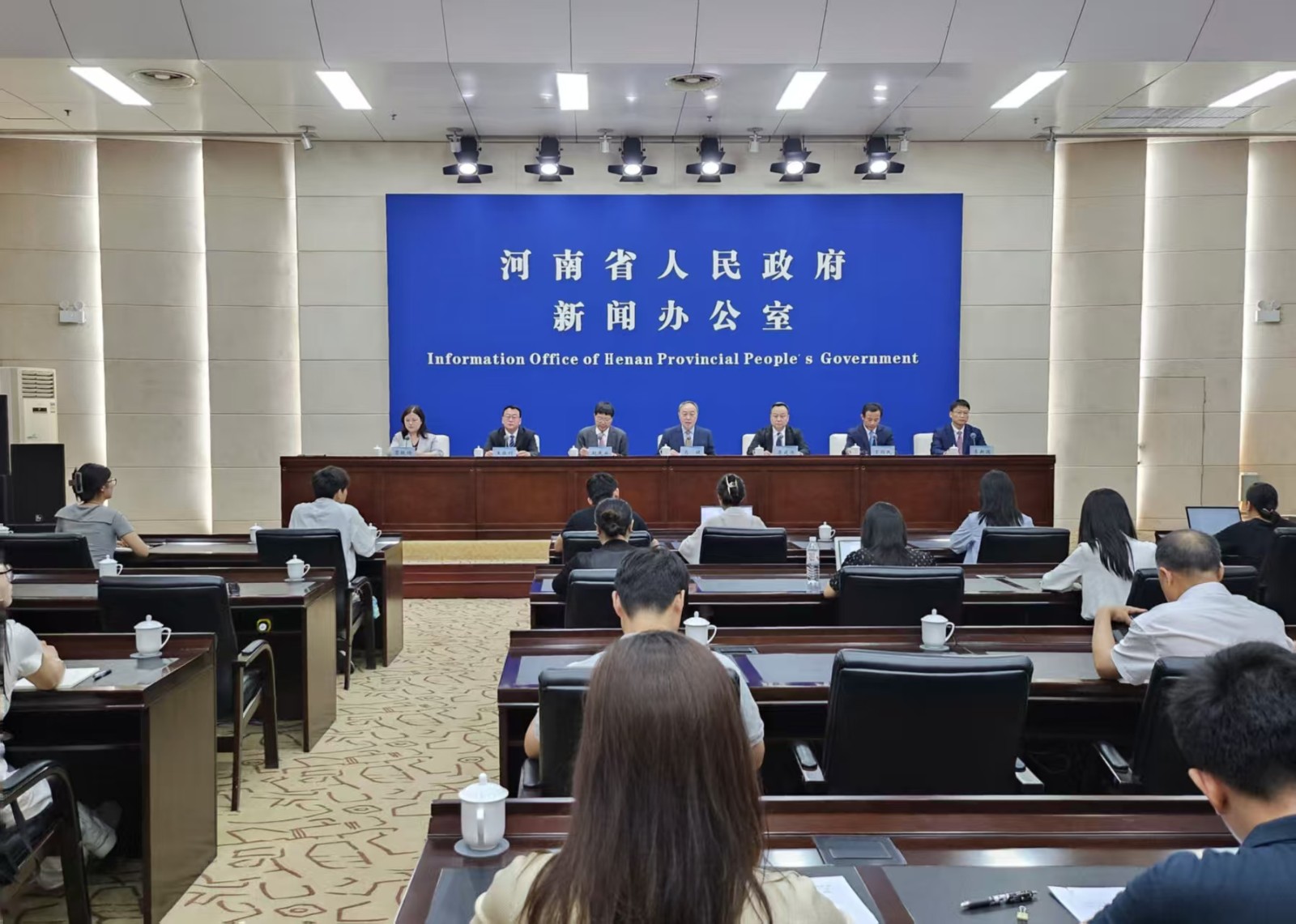河南省推进2025年下半年经济持续向上向好新闻发布会