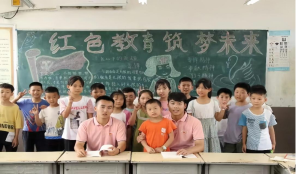 黄河科技学院商学部陈禹名：优秀榜样在身边  创先争优永向前