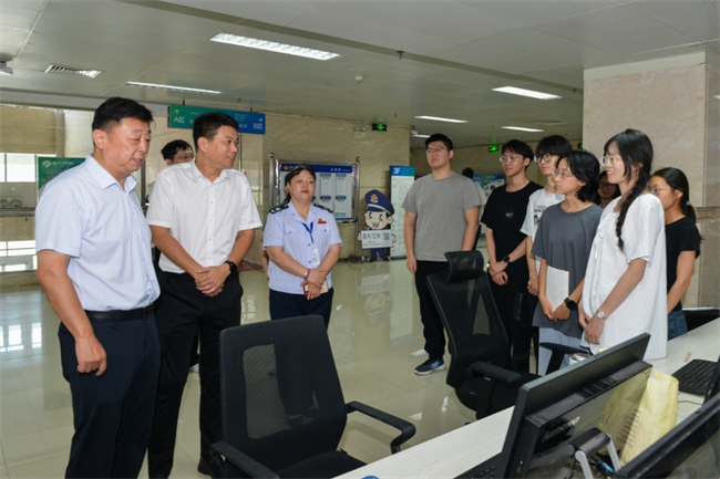 高质量党建引领高质量人才培养——河南大学经济学院与开封市税务局实习基地建设座谈会