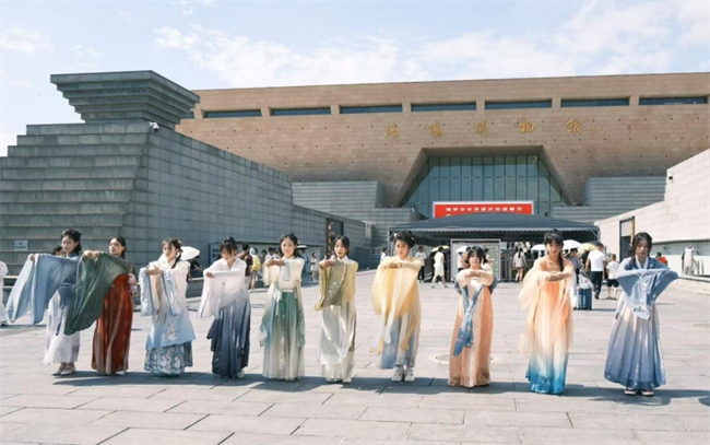 洛阳师范学院地理与旅游学院开展“寻迹河洛文脉，赋能文旅新篇”暑期社会实践活动