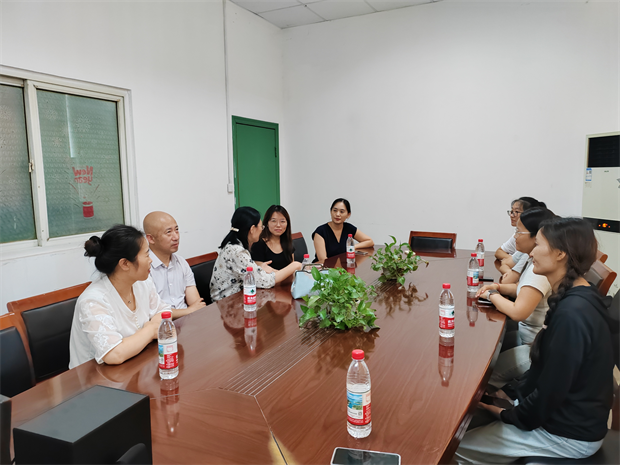 郑州科技学院外国语学院教工第二党支部：党建引领固本强基，校企共育实践赋能