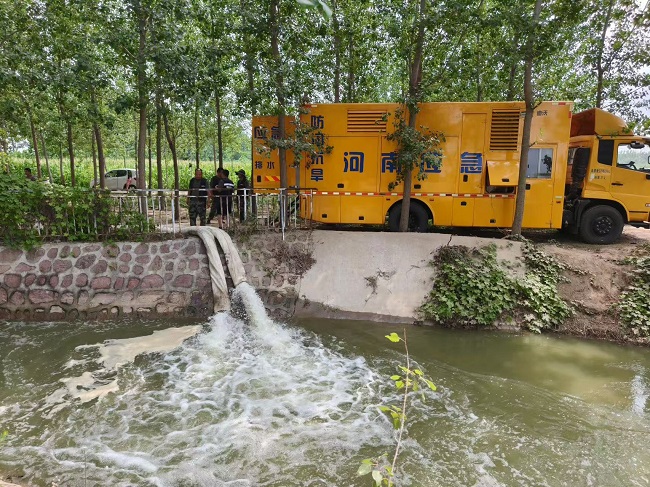 河南省应急管理厅支援周口市开展抗旱保秋工作