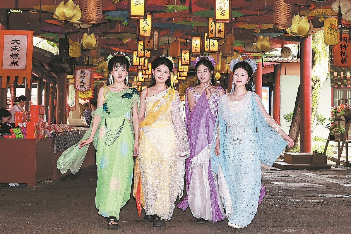 Xi set stage for rise of cultural powerhouse
